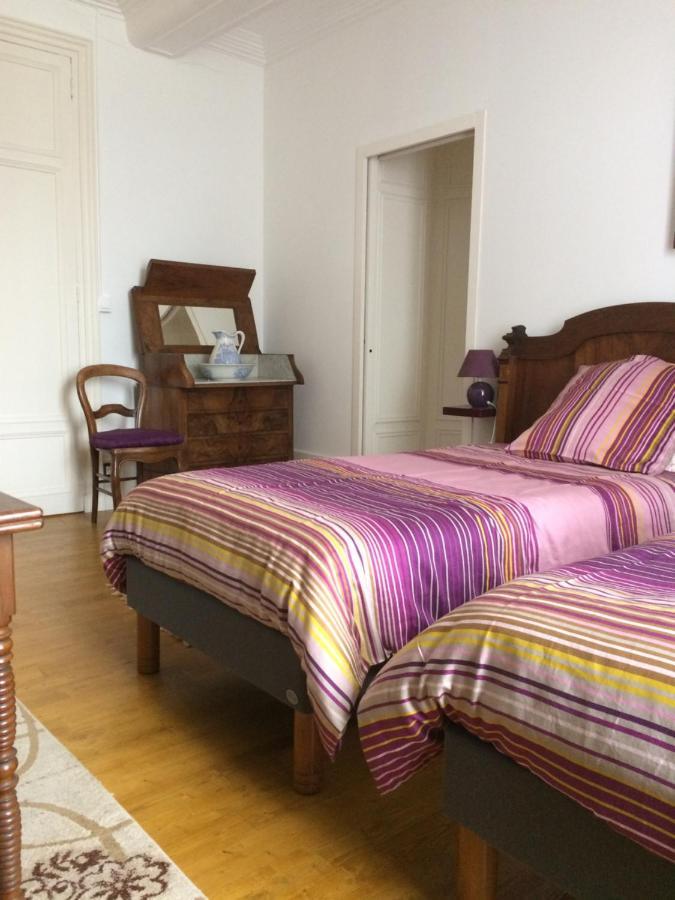 Le Logis Du Plessis Bed & Breakfast Chaniers ภายนอก รูปภาพ