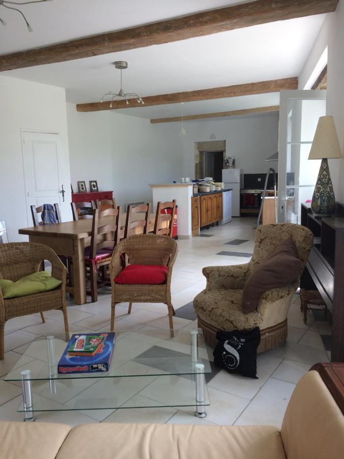 Le Logis Du Plessis Bed & Breakfast Chaniers ภายนอก รูปภาพ
